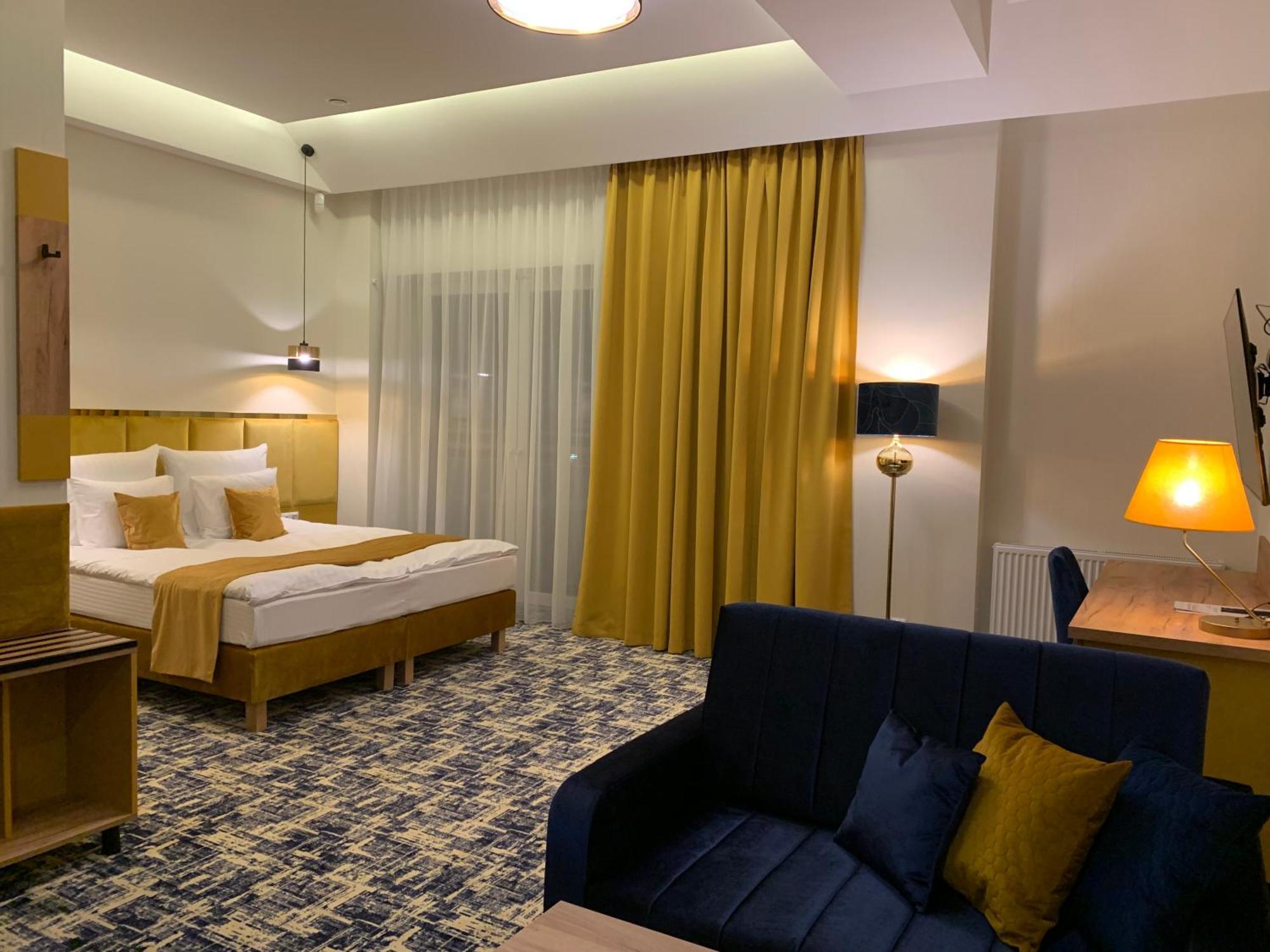 Piramida Aparthotel Boleslawiec  Room photo